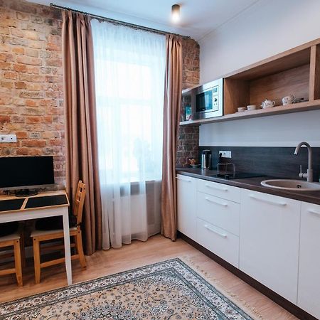 Stylish Latvian-Style Studio Apartment Near City Center, Parks, Cafes & Public Transit Riga Exterior foto